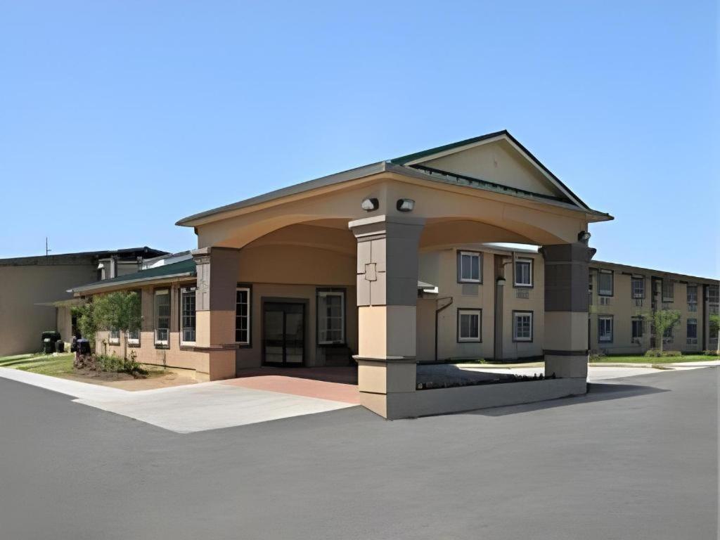 Super 8 By Wyndham I-10 College St Motel Beaumont