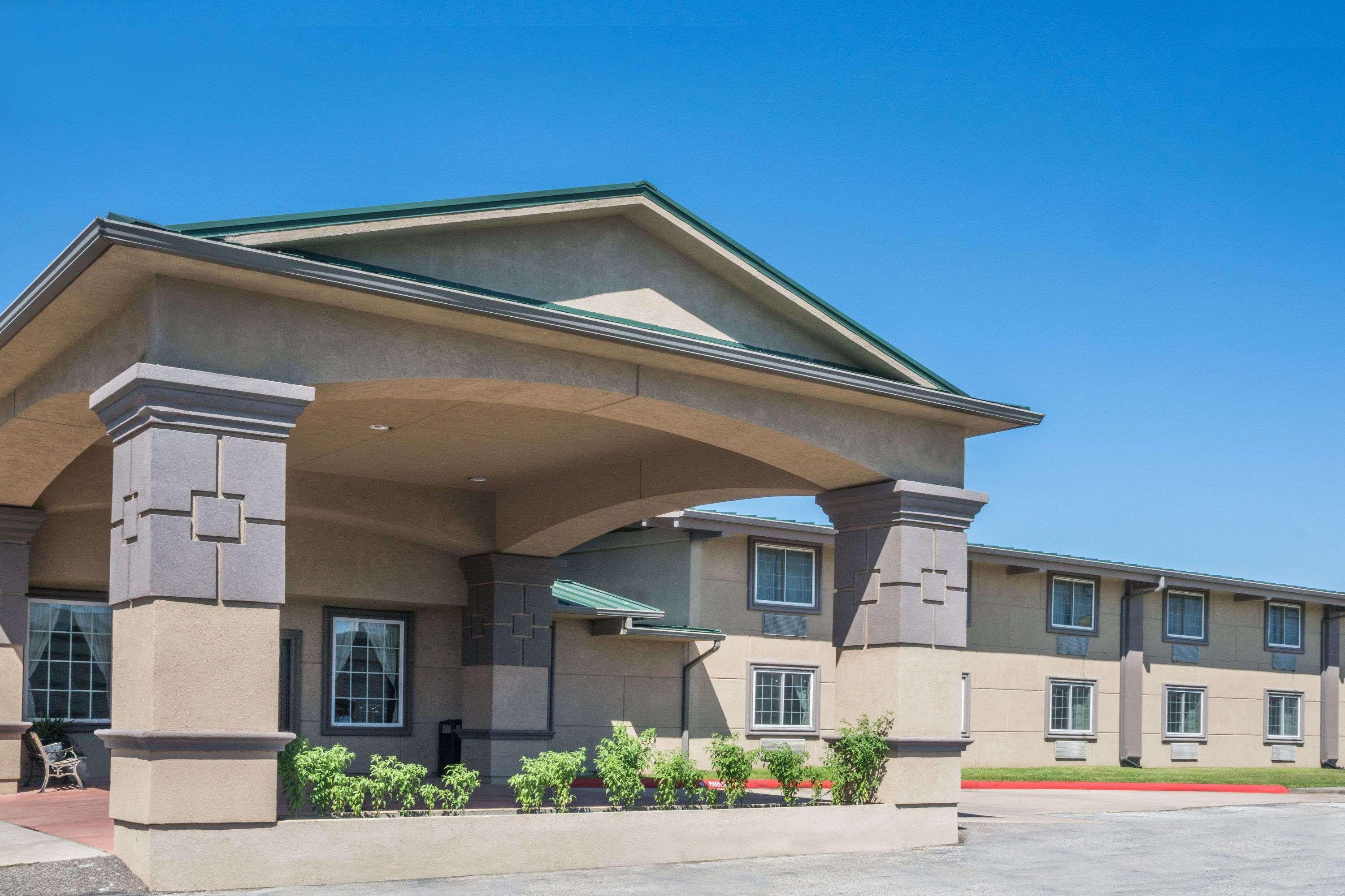 Super 8 By Wyndham I-10 College St 2* Beaumont